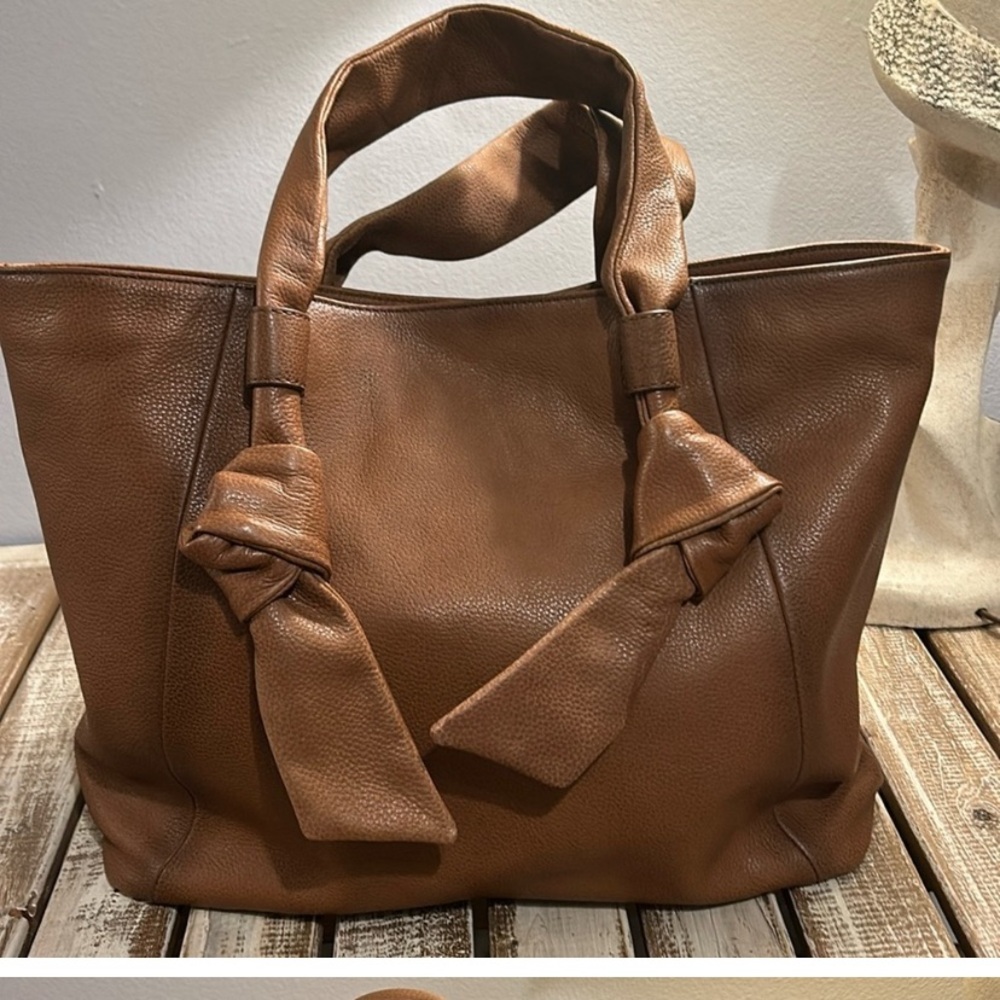 Chic Brown Leather Tote Bag